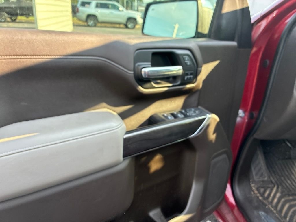 Used 2019 Red Chevrolet LTZ image 11
