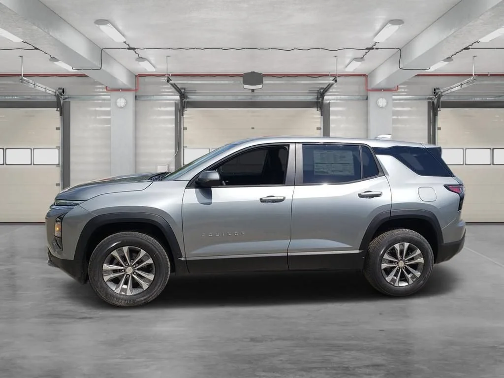 2027 Chevrolet Equinox LT - Photo 7