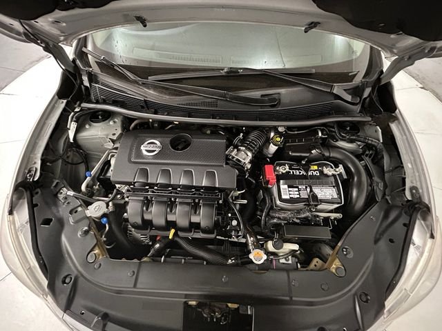 Used 2014 Silver Nissan SV image 21