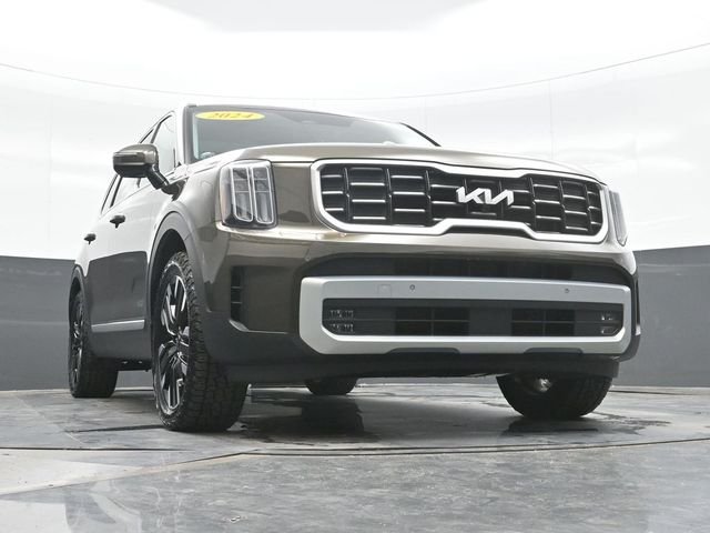 Used 2024 Green Kia SX-Prestige image 22