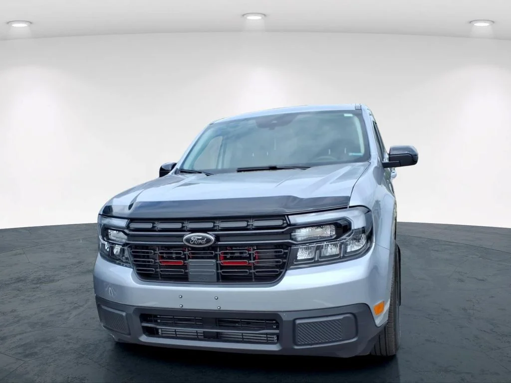 Used 2024 Silver Ford Lariat image 7