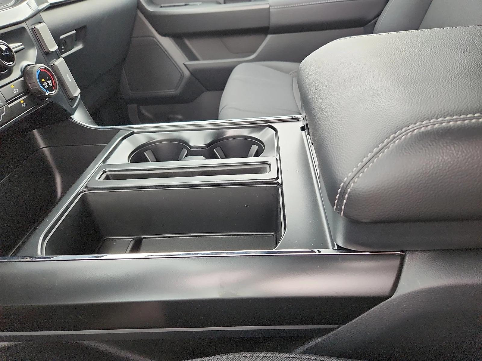 New 2026 Oxford White Ford STX image 25