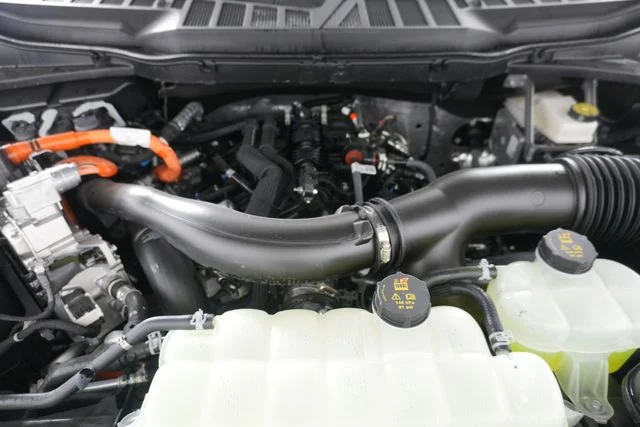 New 2026 Carbonized Gray Metallic Ford Lariat® image 40