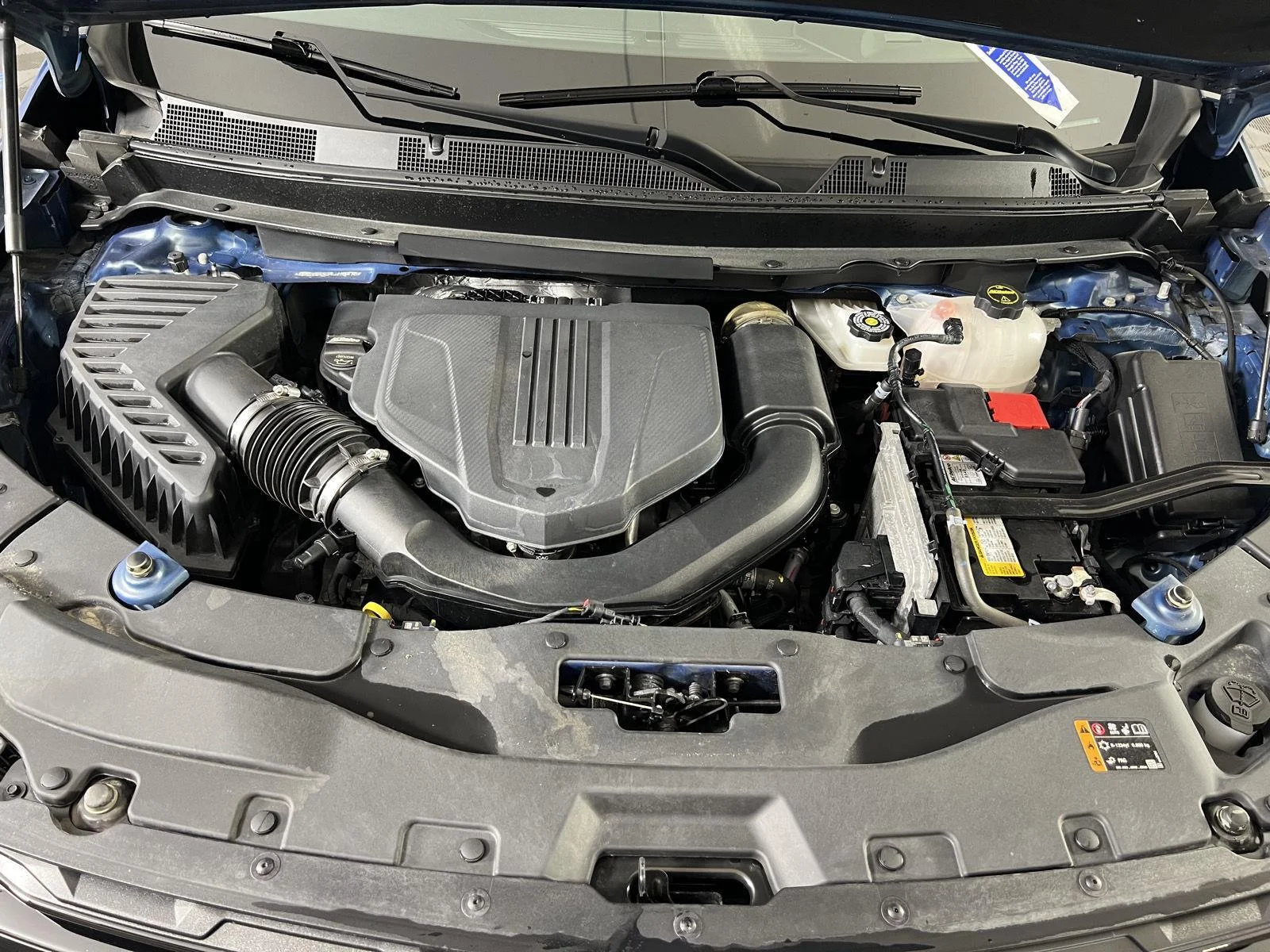 Used 2024 Lakeshore Blue Metallic Chevrolet LT image 26