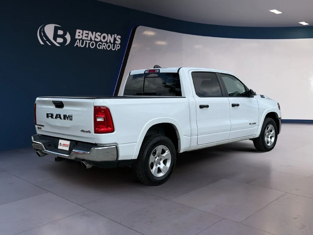Used 2025 White Ram Big Horn/Lone Star image 5