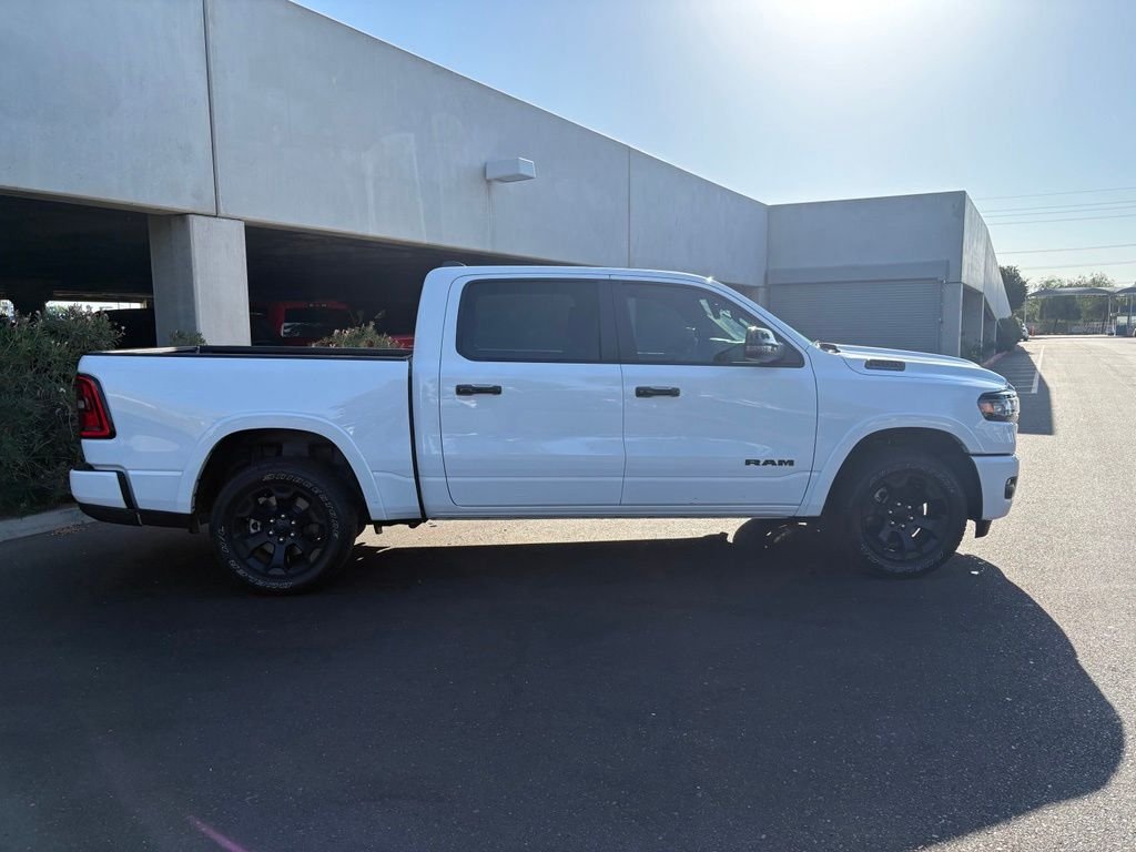 Used 2025 White Ram Big Horn/Lone Star image 5