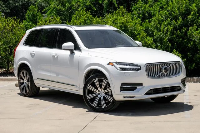 Used 2024 Crystal White Volvo Ultimate image 7