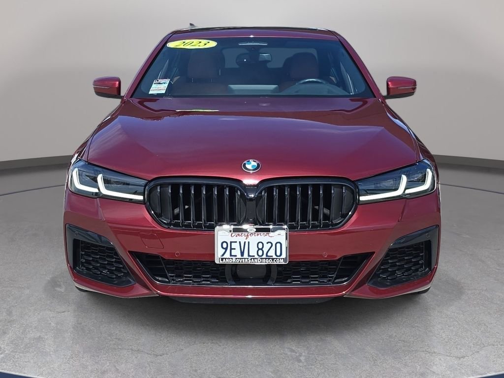 Used 2023 Red BMW 540i image 3