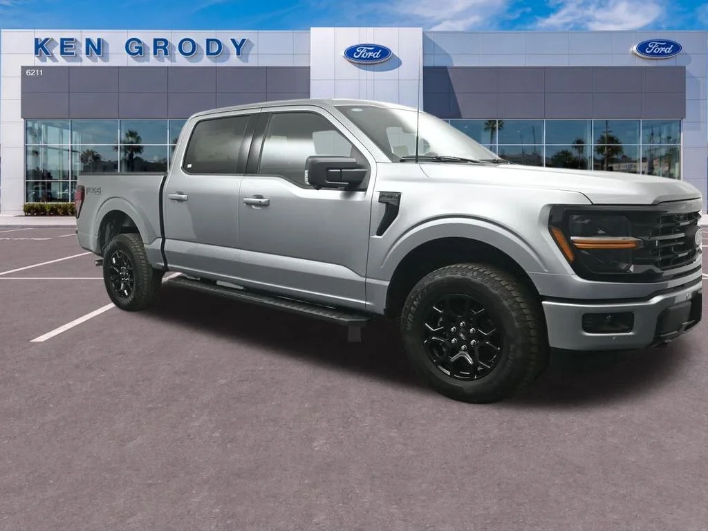 New 2026 Iconic Silver Metallic Ford XLT image 1