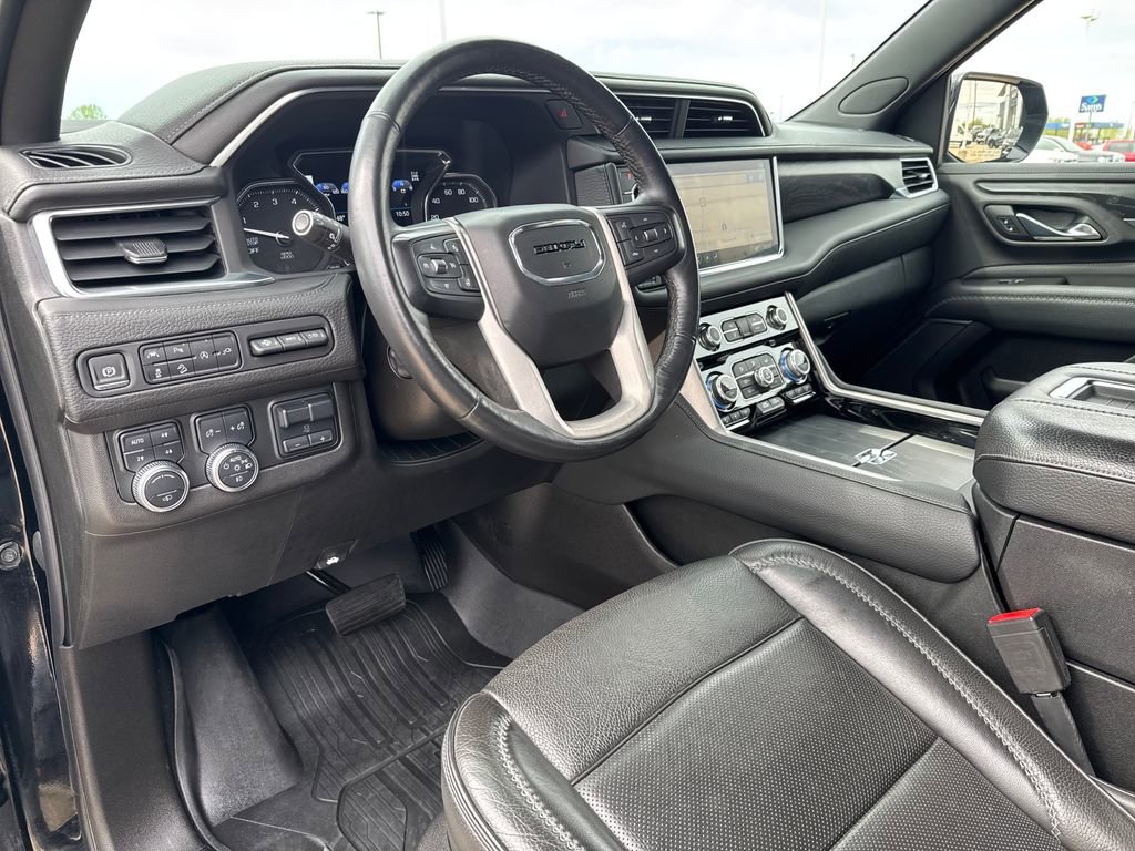 2021 GMC Yukon Denali - Photo 12