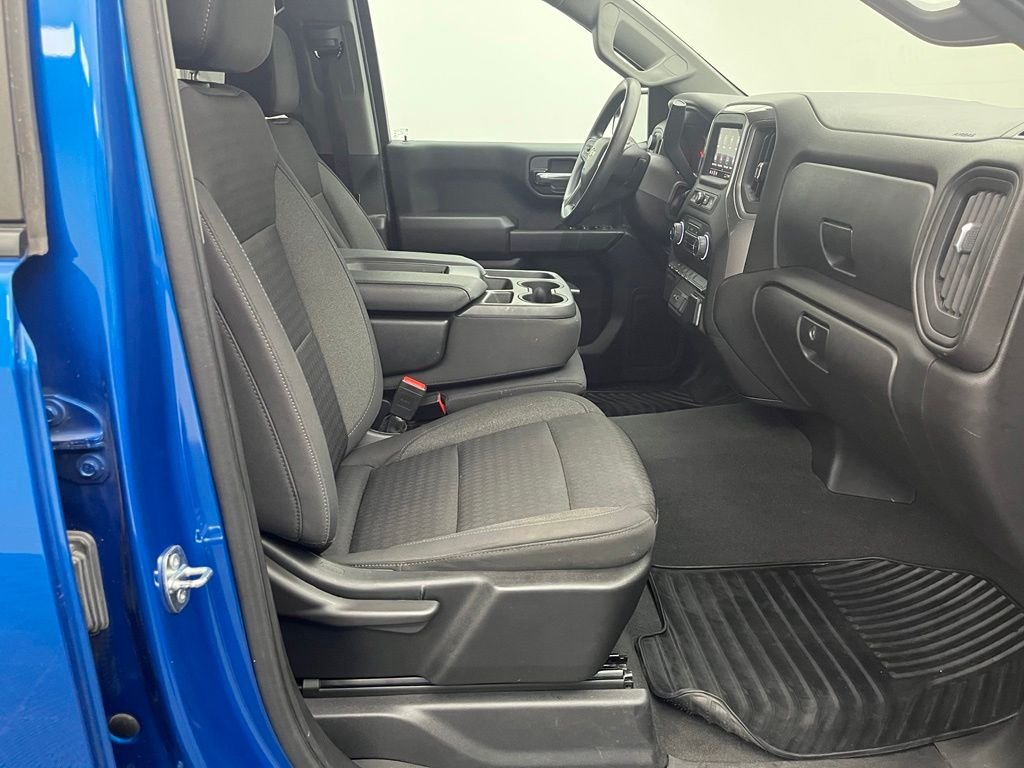 Used 2022 Glacier Blue Metallic Chevrolet Custom image 38