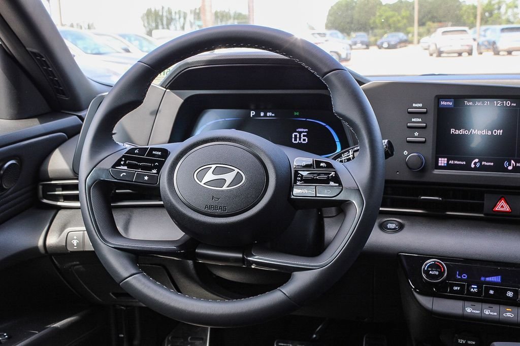 New 2026 White Hyundai SEL Sport image 16