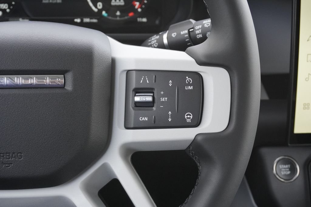 New 2026 Woolstone Green Land Rover S image 13