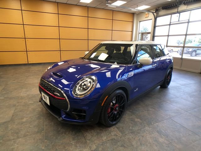 Certified Used 2021 Starlight Blue Metallic MINI Clubman image 3