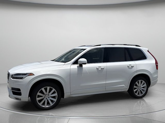 2017 Volvo XC90 T6 Momentum