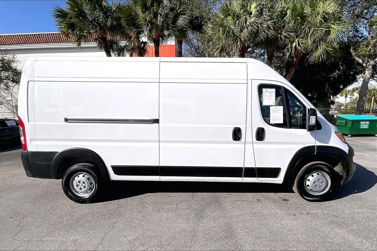 Used 2023  Ram Cargo Van High Roof 159" WB image 16