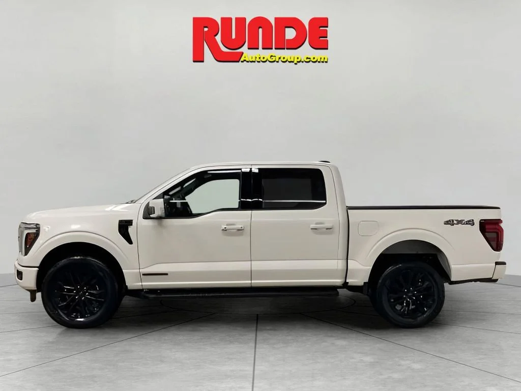 New 2025 Star White Metallic Tri-Coat Ford Lariat® image 2
