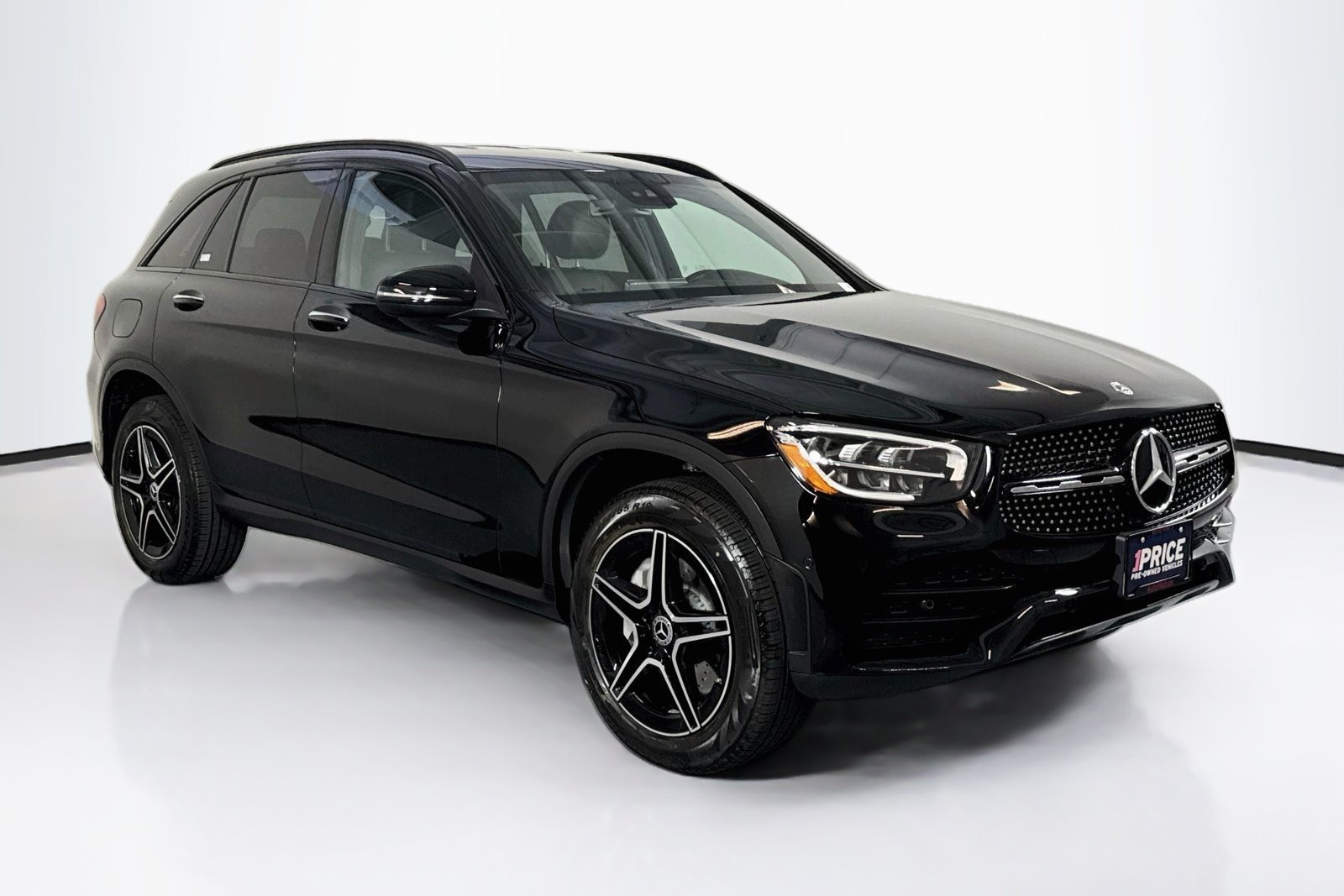 Certified Used 2022 Black Mercedes-Benz GLC 300 image 3