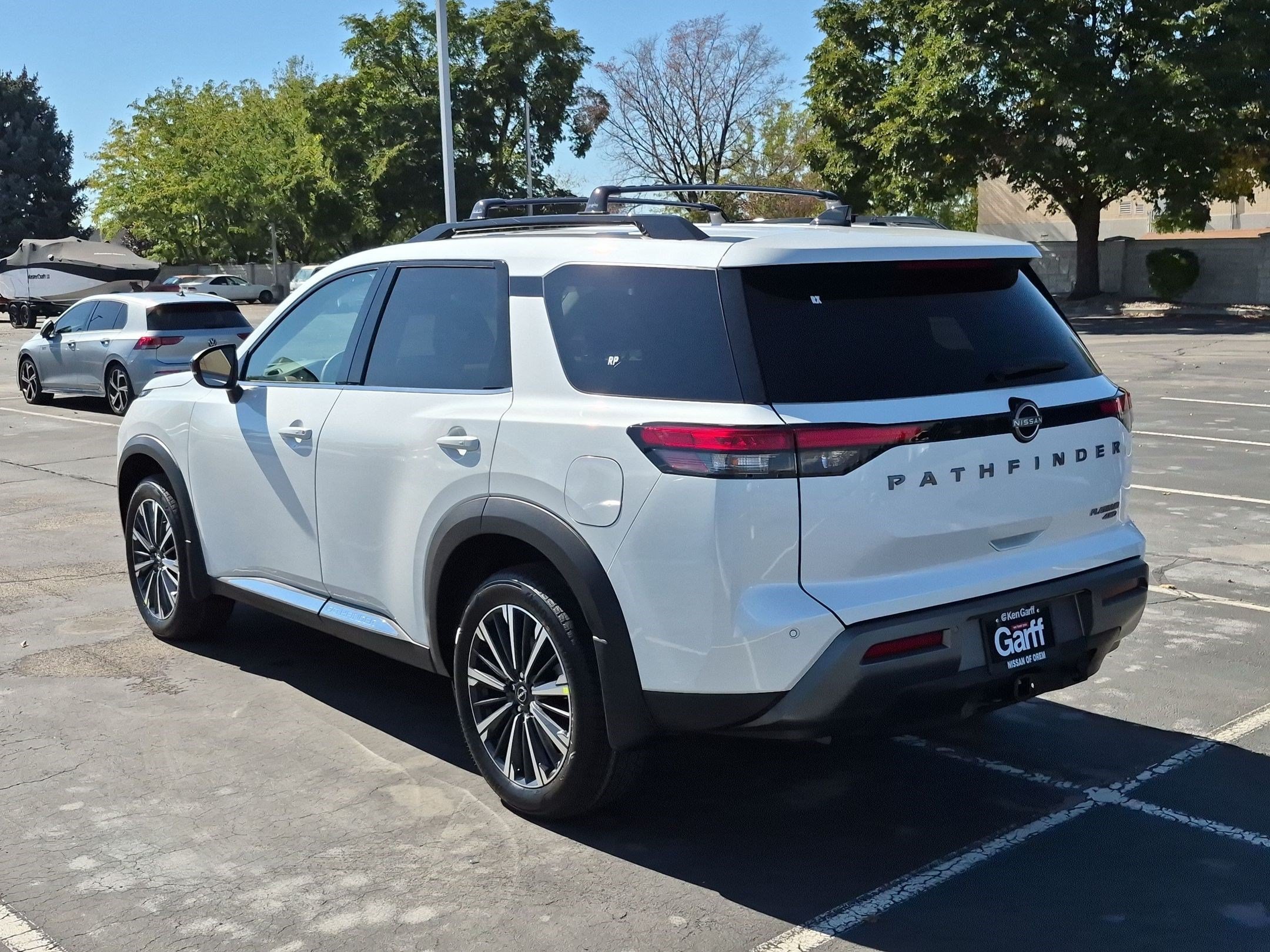 New 2026 Everest White Pearl TriCoat Nissan Platinum image 5