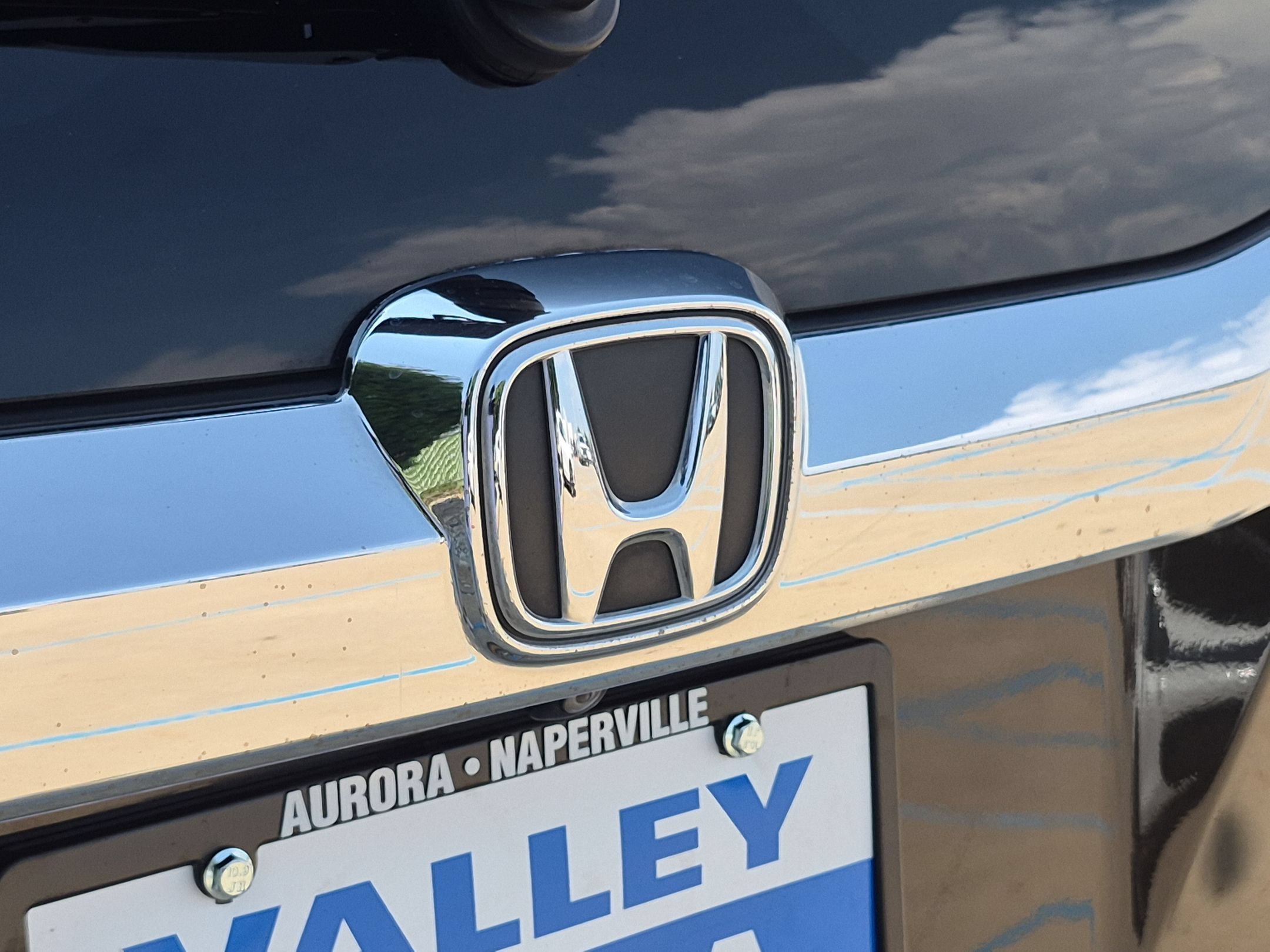 Certified Used 2016 Kona Coffee Metallic Honda EX-L AWD image 27