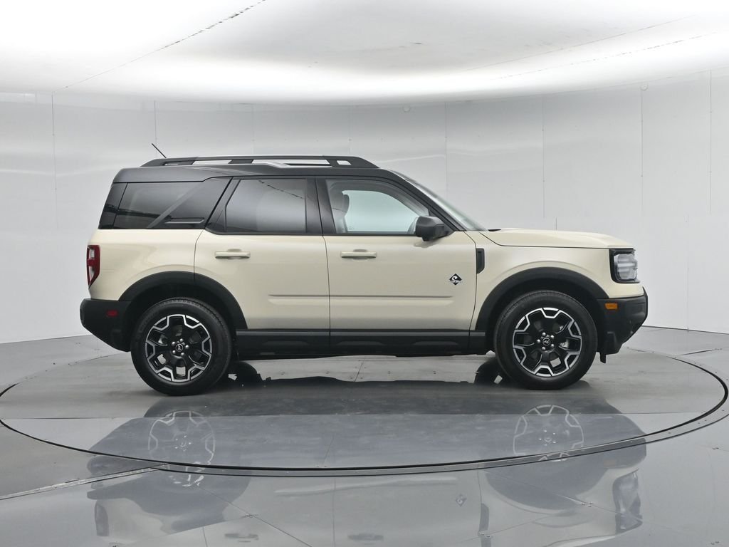 Certified Used 2025 Beige Ford Outer Banks image 28