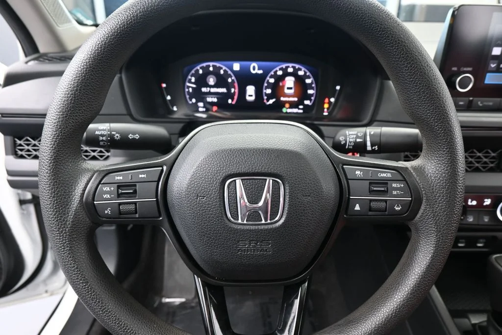 Used 2023 Platinum White Pearl Honda EX image 14