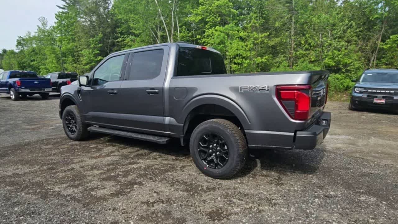 New 2026 Carbonized Gray Metallic Ford XLT image 6