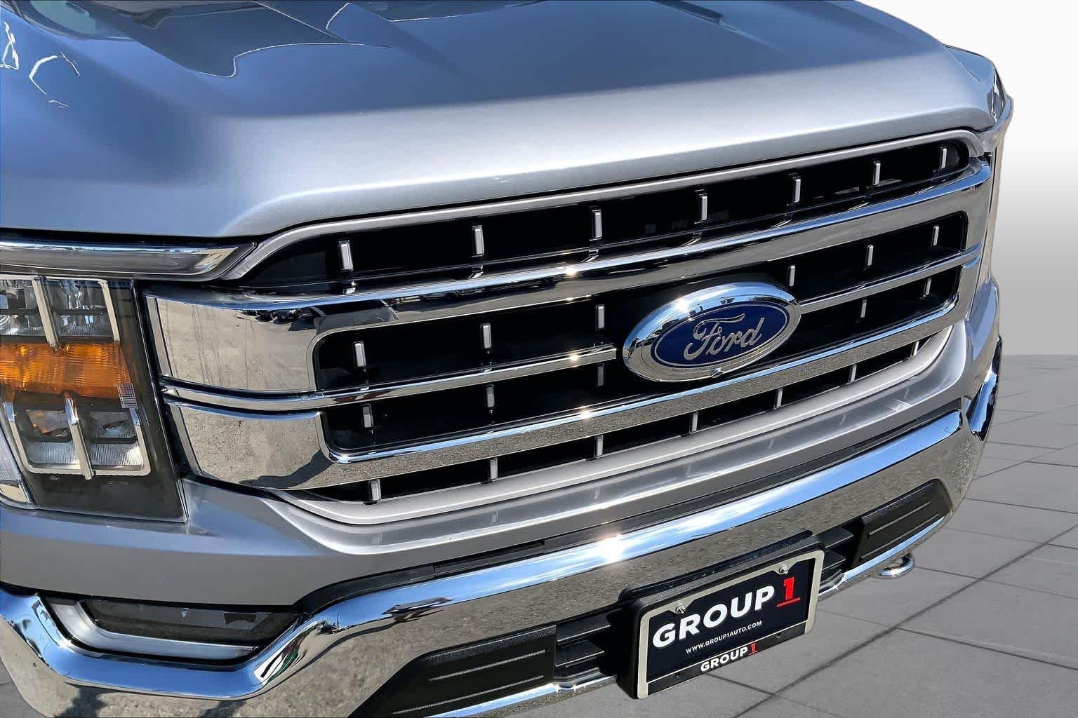 Used 2023 Iconic Silver Metallic Ford LARIAT image 30