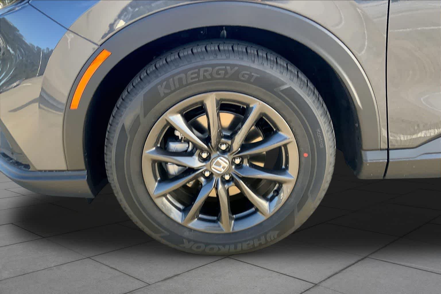 New 2027 Meteorite Gray Metallic Honda EX-L 2WD image 12