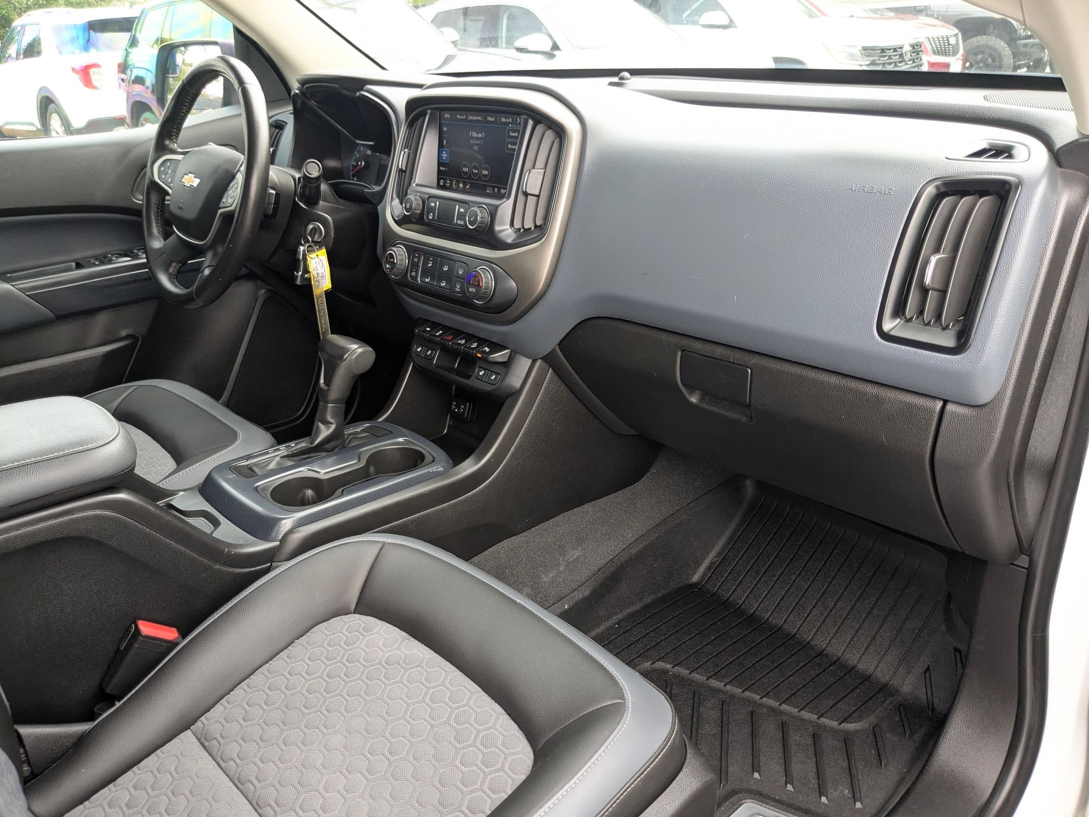 Used 2021 Summit White Chevrolet 2WD Z71 image 24
