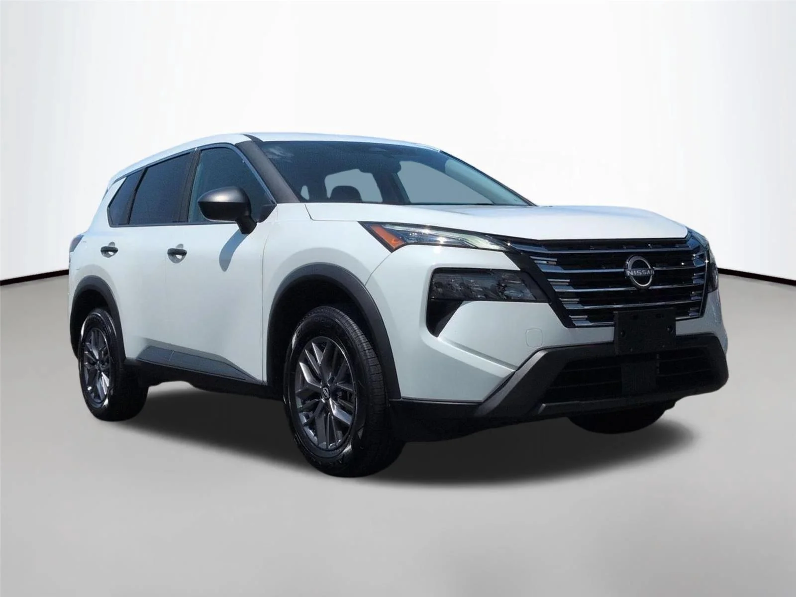 Used 2024 Glacier White Nissan S image 7