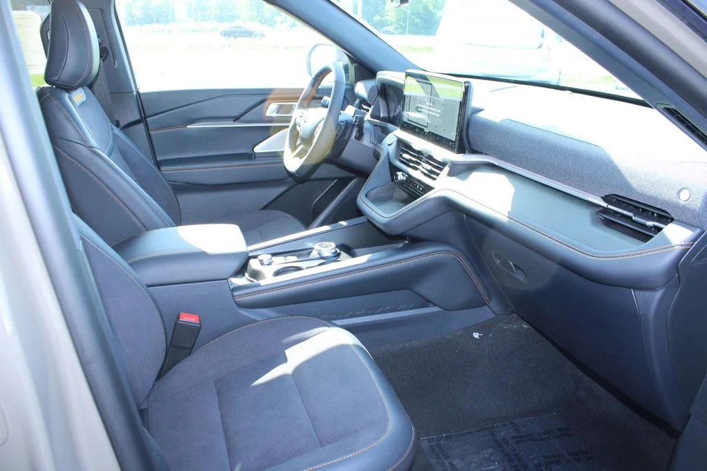 New 2026 Marsh Gray Ford Tremor® image 33