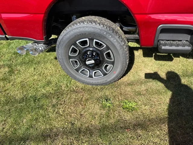 New 2026 Ruby Red Metallic Tinted Clearcoat Ford F-250® Platinum® image 17