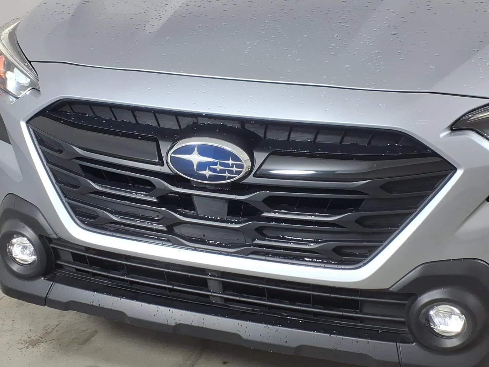 Certified Used 2025 Ice Silver Metallic Subaru Onyx Edition image 18