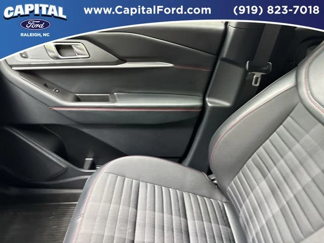 Used 2025 Red Ford ST-Line image 29