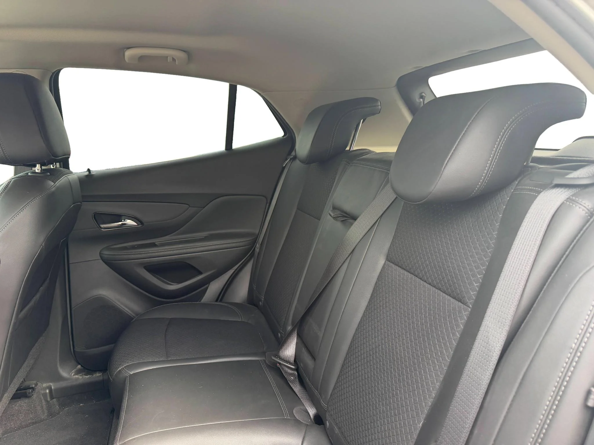 Used 2022 Quicksilver Metallic Buick Preferred image 8