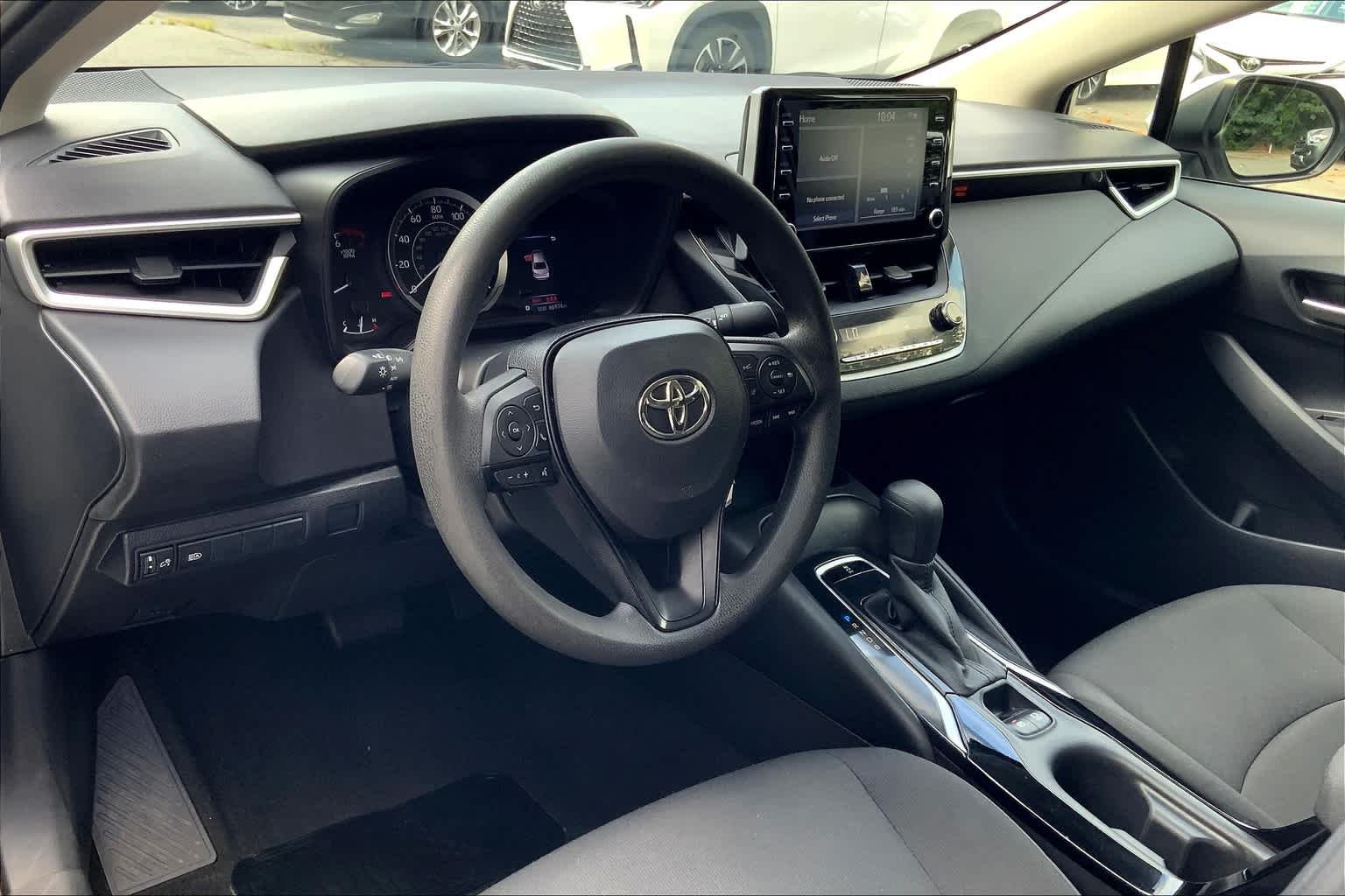 Used 2020 Classic Silver Metallic Toyota LE image 16