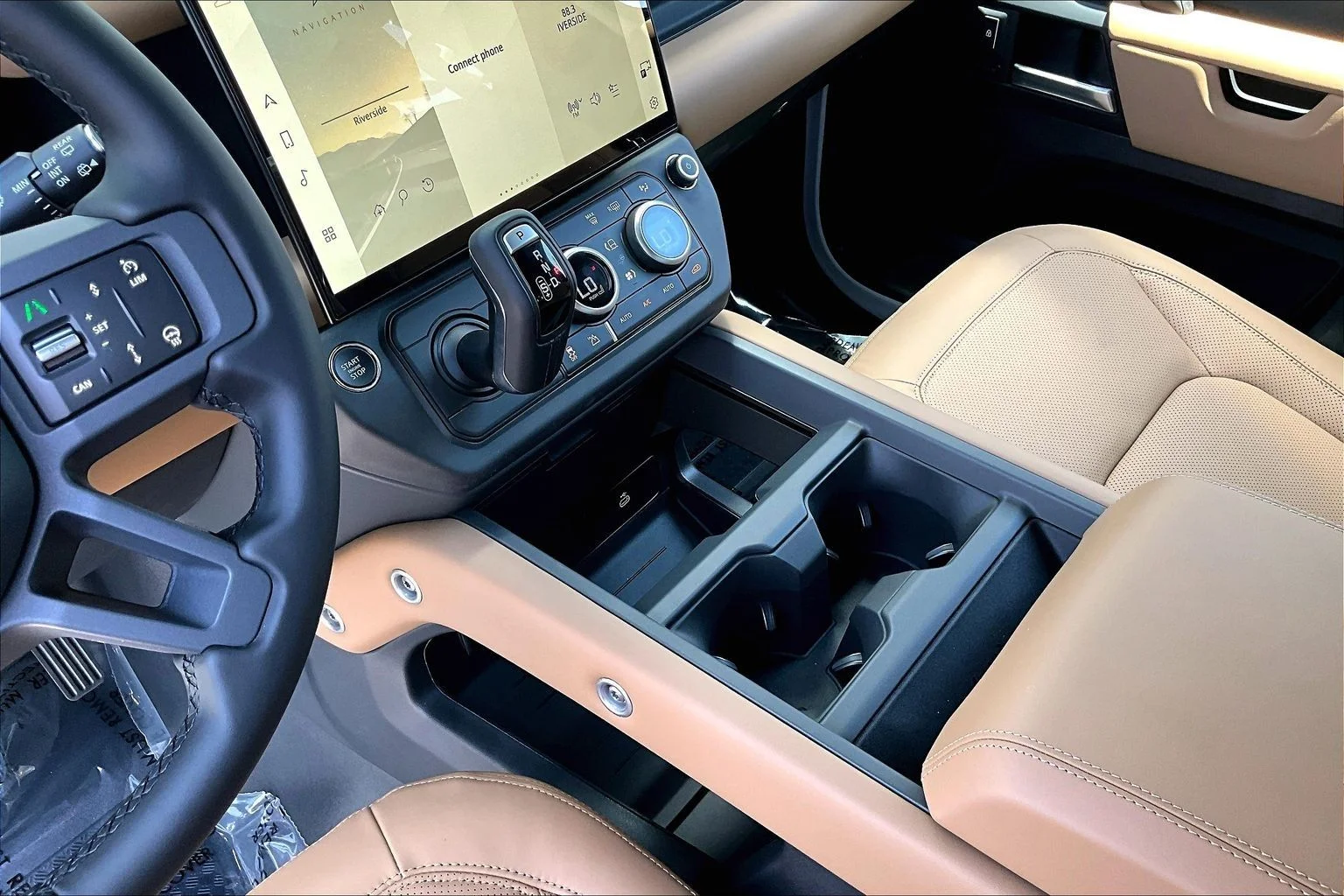 New 2026 Fuji White Land Rover S image 8