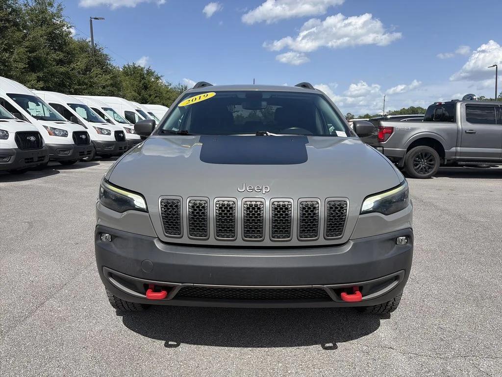 Used 2019 Gray Jeep Trailhawk image 10