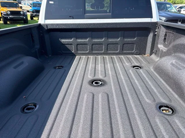 New 2026 Bright White Clear-Coat Exterior Paint RAM Laramie image 17