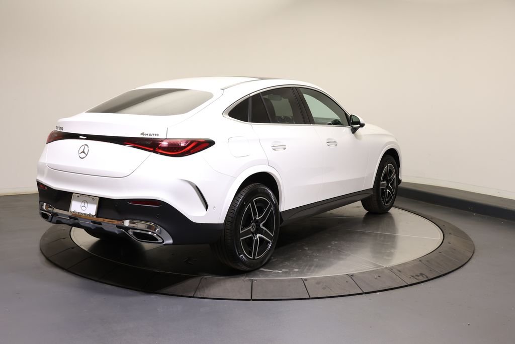 New 2026 Polar White Mercedes-Benz GLC 300 Coupe image 7