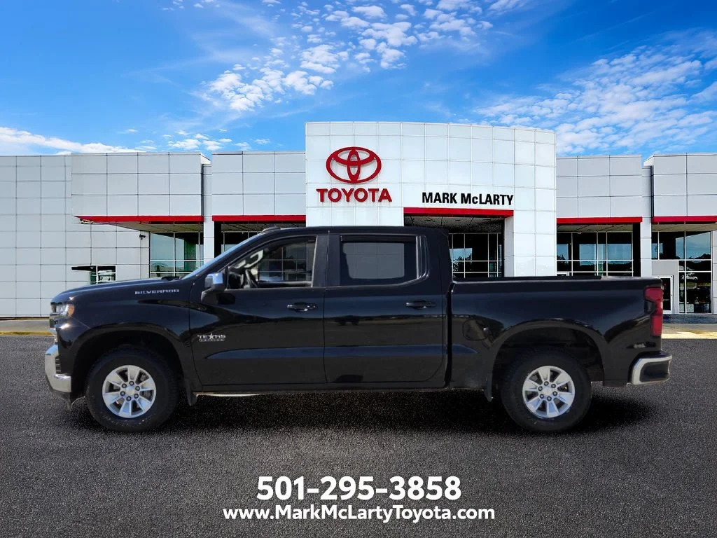 Used 2020 Black Chevrolet LT image 2