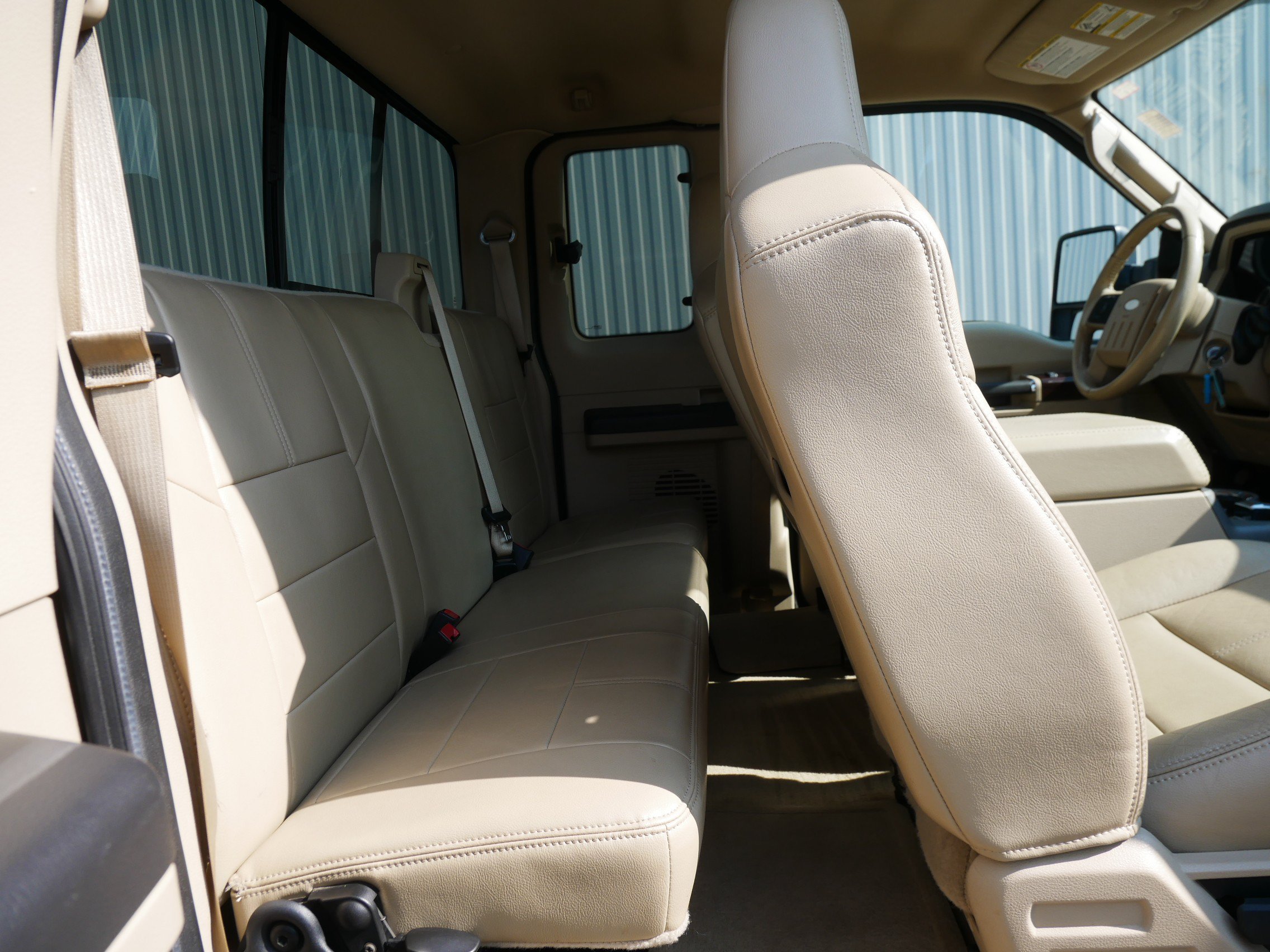 Used 2008 Black Ford Lariat image 13
