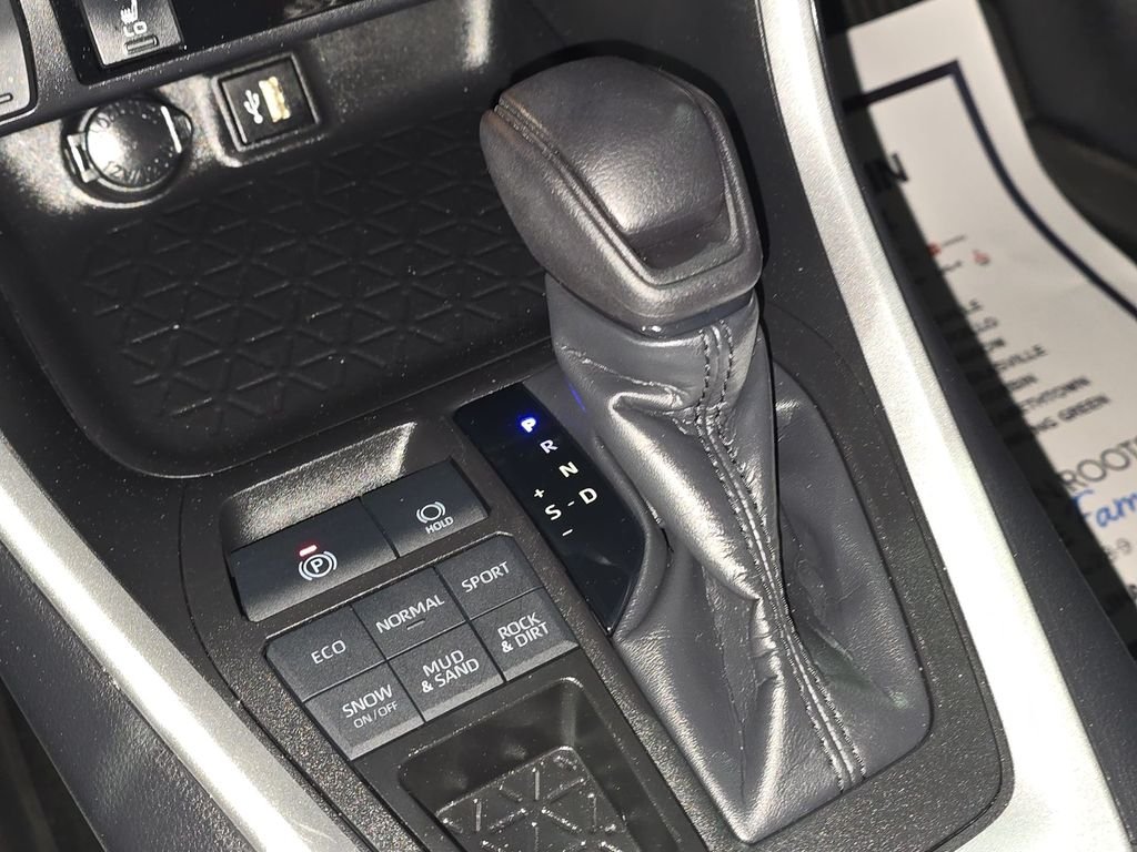 Used 2024 Black Toyota XLE image 22