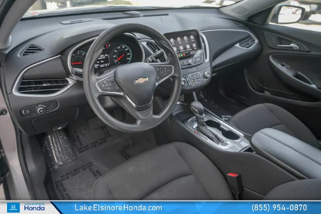 Used 2023 Mineral Gray Metallic Chevrolet LT image 16