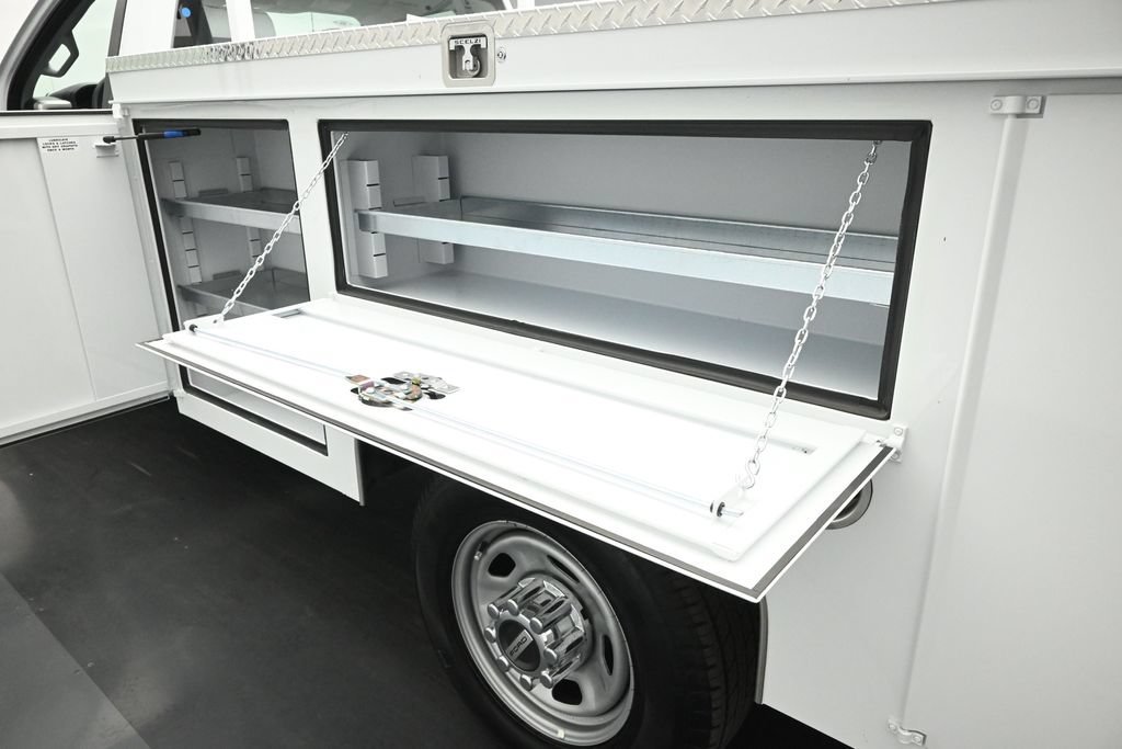 2026 Ford F-350 Super Duty Chassis Cab XL - Photo 17