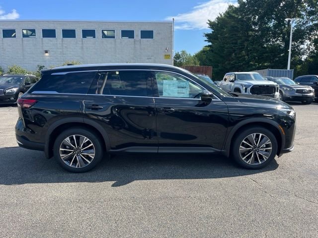New 2027 Mineral INFINITI Luxe AWD image 2
