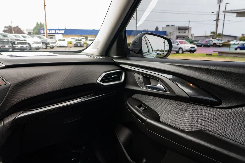 Used 2021 Mosaic Black Metallic Chevrolet LS image 10