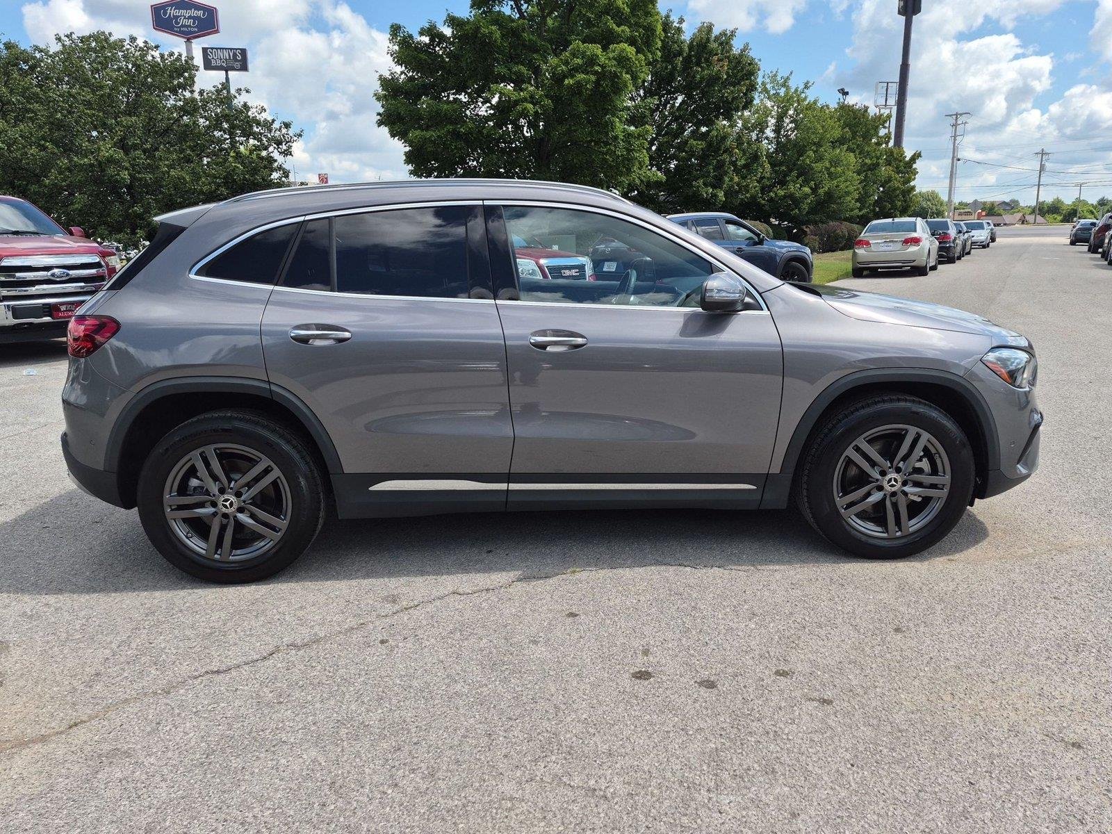 Used 2025 Mountain Grey Metallic Mercedes-Benz GLA 250 image 6