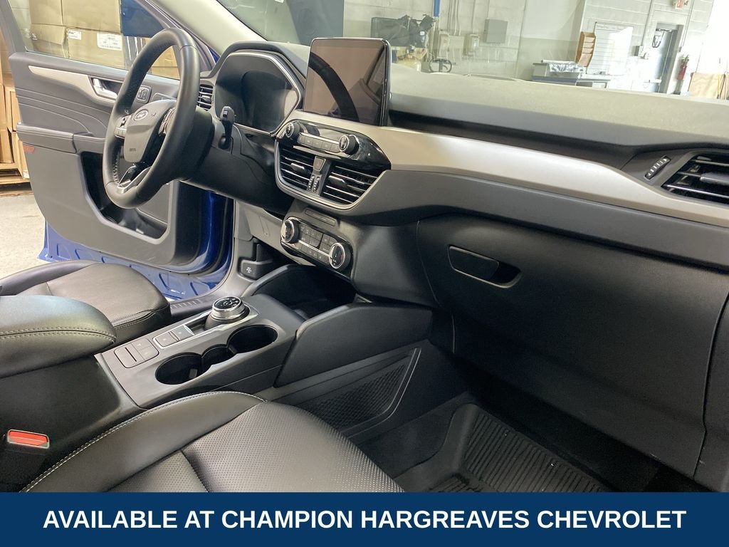 Used 2022 Blue Metallic Ford SEL image 37